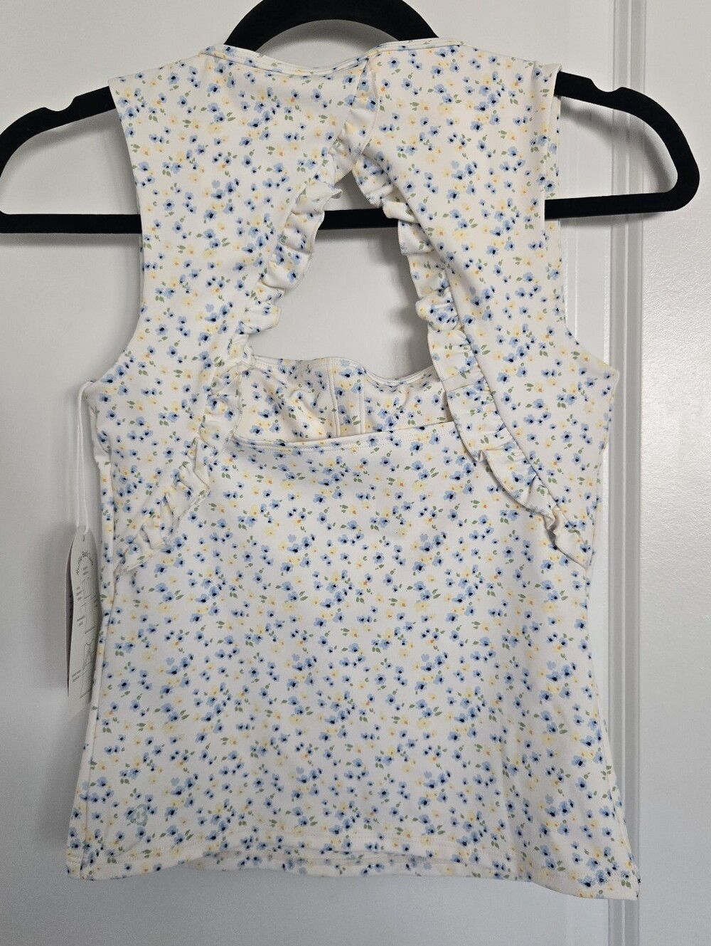 NWT Blogilates by Target Ruffle Back Cream Print Tank - Picture 3 of 6